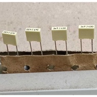 Capacitor 3900 pF 400 ARCOTRONICS P-5 mkt metallized film capacitor