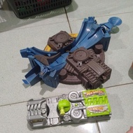 MESIN (Track HW A-01) Launcher track toy originalHW Condition On "Normal"