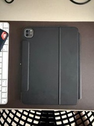 iPad Pro 11 + iPad Air Bluetooth Keyboard from ESR (Great condition)