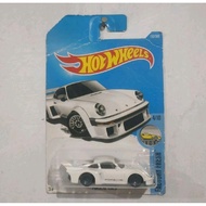 Hot Wheels Porsche 934.5 White