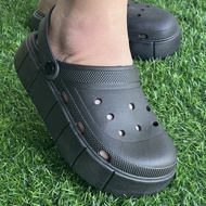 SPO รองเท้าหัวโตรัดส้นของผู้หญิง (ฟรี!ตัวการ์ตูนติหน้าเท้า) พื้นนุ่ม ใส่สบายเท้า กันน้ำ กันลื่น สินค้าราคาถูก ความหนา 3.5cm