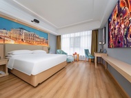 Vienna Hotel Hunan Yueyang East High-Speed Railway Station Wal-Mart