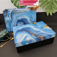Rectangular gift box with luxurious pink/blue stone-patterned lid and bag 30.5x22x10cm, with paper s