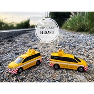Tomica Nissan Elgrand Yellow