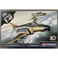 Academy 12611 F-4F Phantom II 1/144