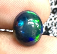 โอปอลดำ 2.33cts 11x9x5mm รูปไข่ หินธรรมชาติ 100% Black opal 2.33cts 11x9x5mm oval shape 100% natural