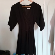 Glamorous tie waist dress