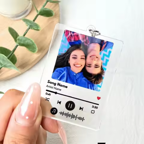 1 Personalized Photo Keychain, Custom Song Title Keychain—Perfect for Couples, Friends, Weddings, an