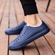 wnc native shoes for men รองเท้าแตะรองเท้าชายหาดกันน้ำแฟชั่นสำหรับผู้ชาย 41-45 สีขาว 44