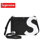 hujik กระเป๋าสะพายข้างใบเล็ก กระเป๋าสะพายข้างแฟชั่น Supreme THE