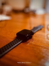 Apple Watch Series 7 45mm（Nike 版本）