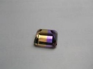 圓如玉珠寶------天然方型切割面2色紫.黃水晶裸石單顆6.18克拉
