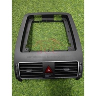 VOLKSWAGEN TOURAN 1TCAV CAV 1.4 DASHBOARD CENTER AIRCOND VENT [2G-4B-D1921]