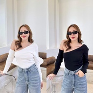 Aurora-fasion.thai 🛒พร้อมส่ง🚚 เสื้อไหมพรม แขนยาว Basic croptop เสื้อครอป เกาะอก เปิดไหล่ข้างเดียวเก๋
