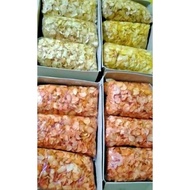1 kilo CASSAVAKeripik BY THE kilo 1kg