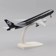 FW 20cm Airplane Model New Zealand Boeing 777 Metal Metal Scale Aircraft with Landing Gear Replica C