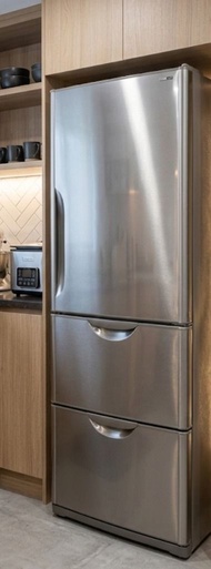 銀色三門雪櫃 日立牌自動製冰 搬屋出讓 hitachi refrigerator