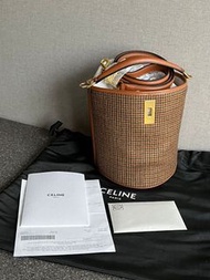 Celine Teen Bucket 16 (秋冬限量版） 粗花呢及小牛皮水桶包