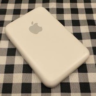 絶版 Apple MagSafe 外接式電池 行貨 95%新 非常少用和新淨 只外殼有使用痕跡 專門...