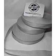 Nylon Webbing KK25 UKURAN 2,5CM /25MM / UKURAN 24METER / HARGA PER ROLL WARNA ABU SILVER / ABU MUDA