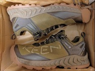 全新 Keen nxis Evo wp Us9 行山防水鞋