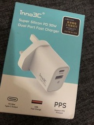 PPS / PD30 W/ Type C 雙快叉充電器（quick charger)