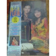 majalah pesta keluaran tahun 1992