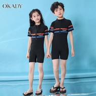OKADY ชุดว่ายน้ำบ็อกเซอร์แขนสั้นแบบชิ้นเดียวสำหรับเด็ก,ชุดว่ายน้ำสำหรับเด็กสำหรับเด็กผู้ชายและเด็กผู้หญิงสไตล์เกาหลีพี่ชายและน้องสาวชุดฝึกแห้งเร็ว