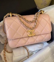 Chanel 25S 櫻花粉雙金球19  油蠟牛皮 | 復古金扣 未使用品Fullset有單 💰39900