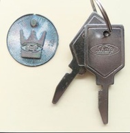 懷舊 70s 雪櫃 徽章 及 鎖匙 Sharp 聲寶