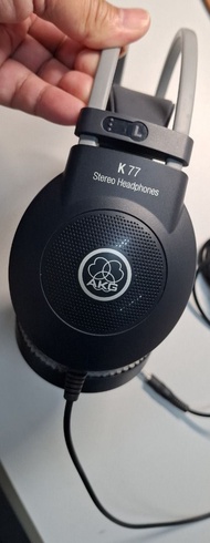 AKG K 77 入門級耳機
