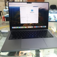 macbook pro 14inc m2 pro 16/512gb bekas ibox.. cycle count 70. fullset ori gray, lecet halus pemakai
