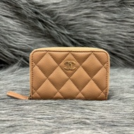 CHANEL AP3050 奶茶色 荔枝皮 淡金釦 拉鍊零錢包 卡包 卡夾 信用卡包