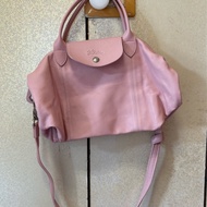 限時大降價～Longchamp 絕版小羊皮 S號 淡粉色95成新 唯底部四角微磨損（正常使用痕跡）