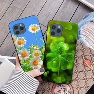 Iphone 12 Pro / Iphone 12 Pro max case printed with daisies