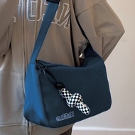 Ins Small Retro Street Photography Simple Large-capacity Messenger Bag Women Joker Casual Shoulder B