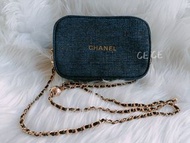 ✨Chanel牛仔藍金化妝袋✨可斜背✨送禮自用✨送贈品
