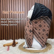 HIJAB SEGI EMPAT FARIHA MOTIF BATIK ETNIC