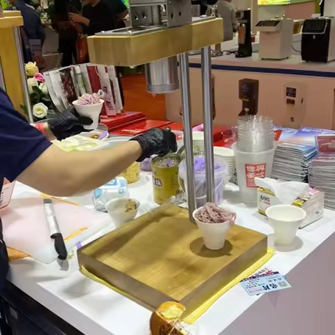 Hand Operation Gelato Noodles Spaghetti Shape Ice Cream Press Tool Japanese Snack Mont blanc Ice Cre
