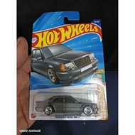 Hotwheels Mercedes-Benz 500 E