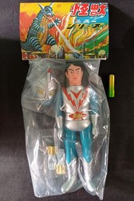 (W Plaza shop 225) 流星人間 海賊版 笠頭 膠公仔