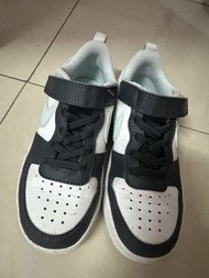 Nike 童鞋