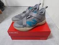 New Balance FuelCell Lindor 2 灰色棒球鞋 - MLB Francisco Lindor