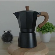 ( PRO+++ ) โปรแน่น.. หม้อต้มกาแฟ Moka Pot (สี) SKU K91 ต้มกาแฟ ขนาด 6 คัพ 300 ml. สินค้าคุณภาพเกรดA ที่จับทนความร้อน ราคาสุดคุ้ม เครื่อง ชง กาแฟ เครื่อง ชง กาแฟ สด เครื่อง ชง กาแฟ แคปซูล เครื่อง ทํา กาแฟ