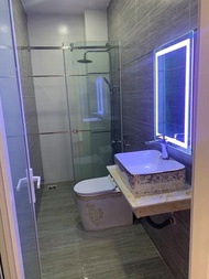 Gương LED cảm ứng gương điện treo tường chữ nhật 70x50cm phôi gương việt nhật sắc nét gương dày 5 l