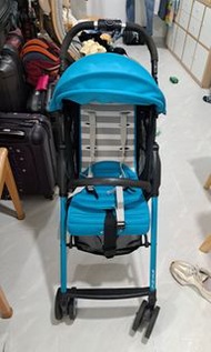 Combi F2 one hand fold. Lightweight
