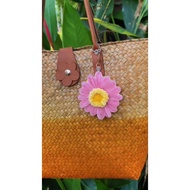 Gerbera Mirror keychain fuzzy wire