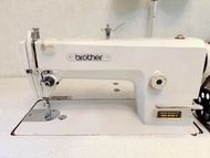 Brother DB2-B735-3 縫紉機衣車