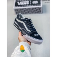 Vans Classics Casual Shoes