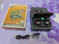 藍牙耳機（附行動電源功能）（可私訊議價）Bluetooth headset (with power bank function) (Price can be negotiated by private message)